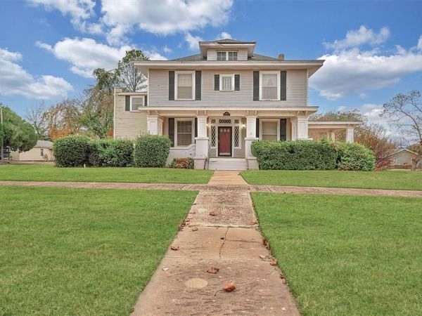 705 N Pennsylvania Avenue, Mangum, OK 73554