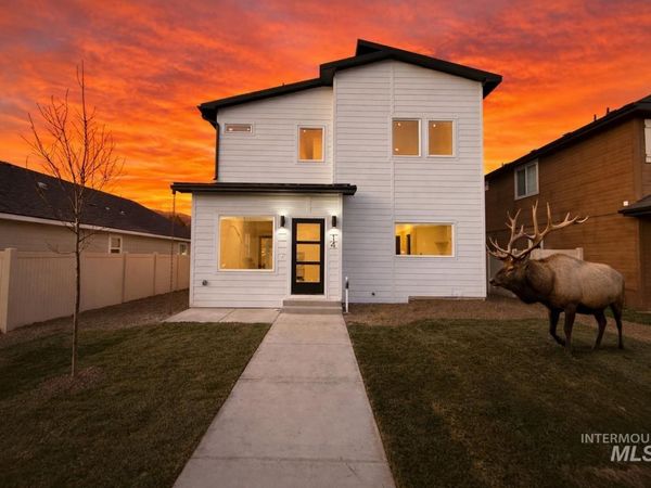 144 Dovetail Drive, Horseshoe Bend, ID 83629