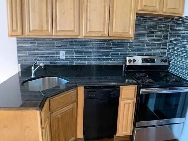 479 Warren Street , Unit 4B, Brooklyn, NY 11217