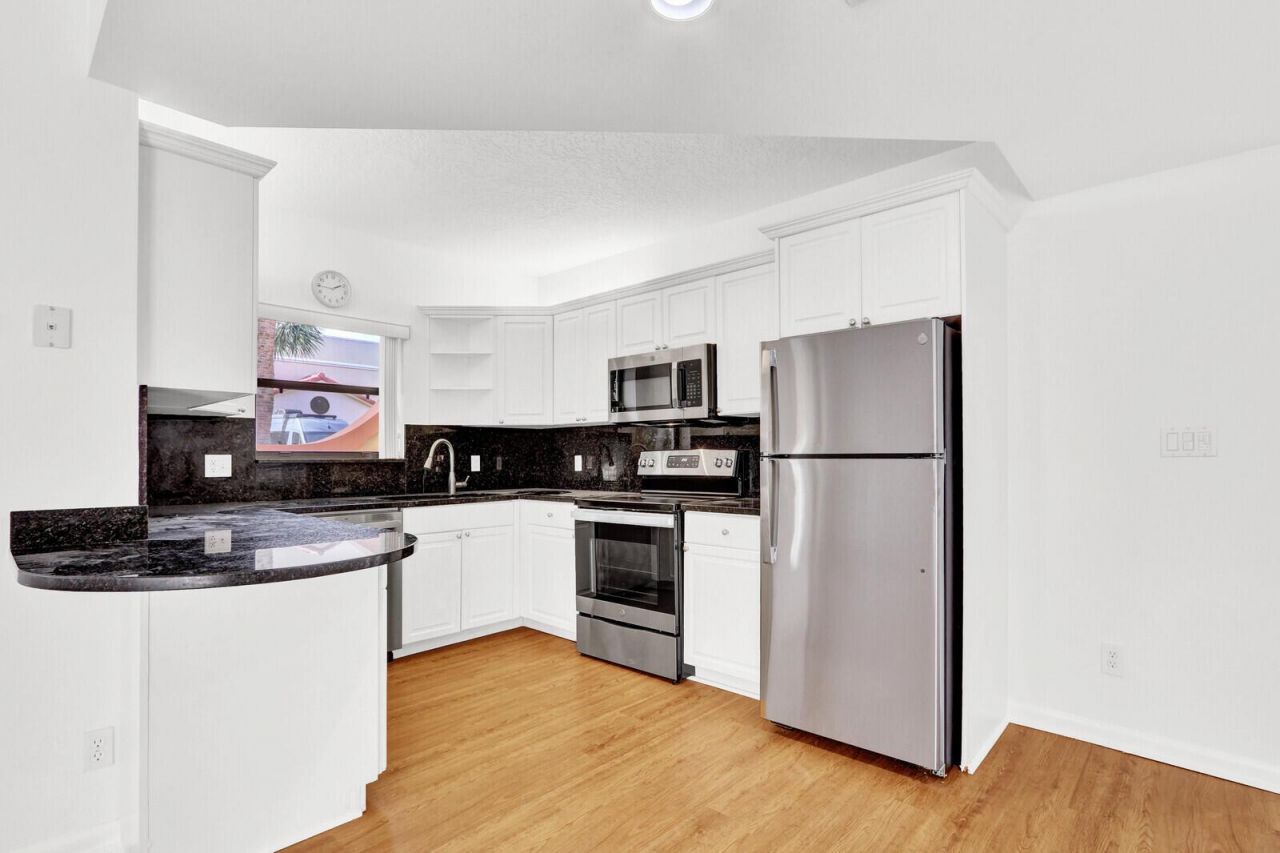 52 Uno Lago Drive, Juno Beach, FL 33408 Photo