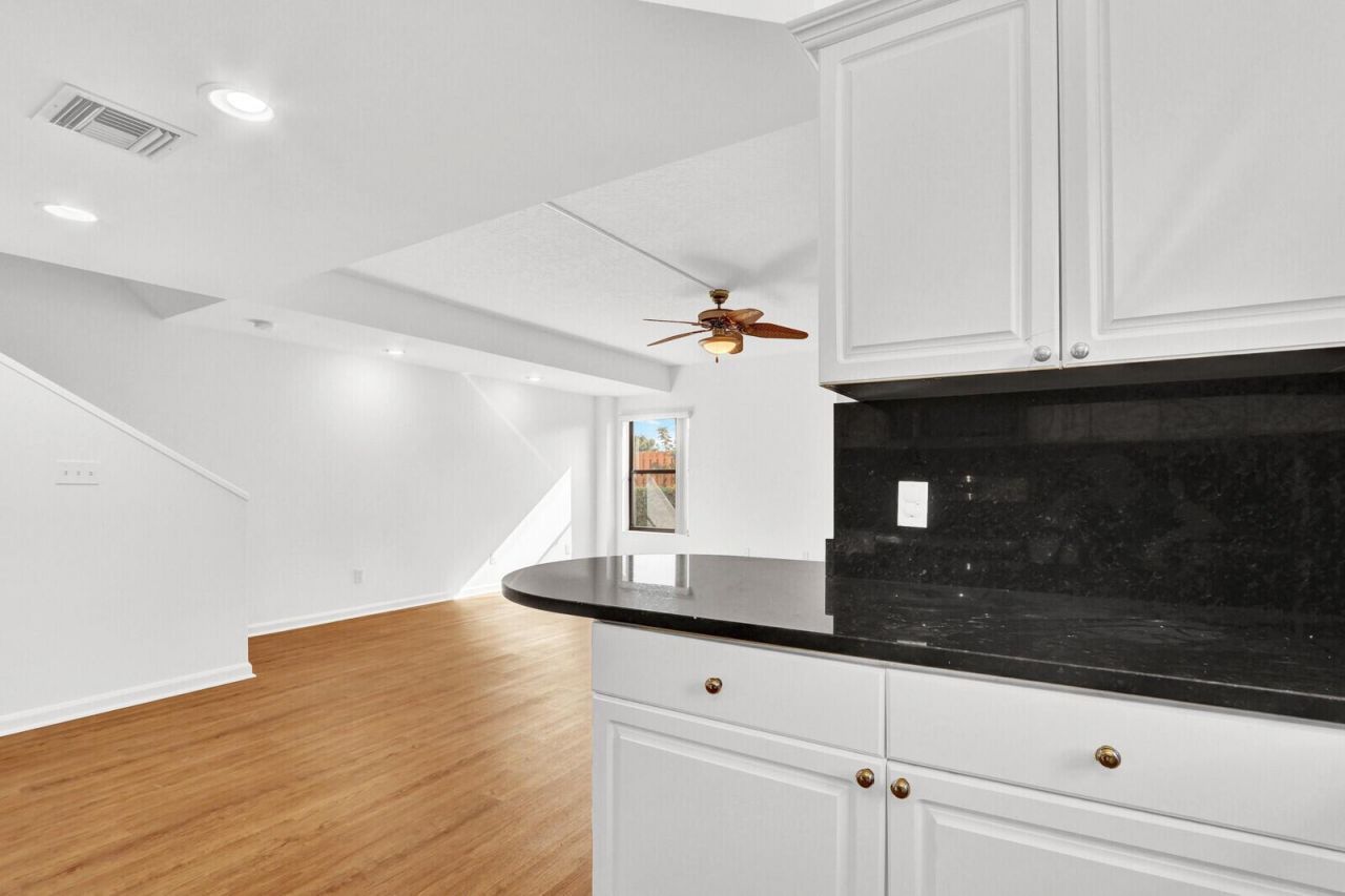 52 Uno Lago Drive, Juno Beach, FL 33408 Photo