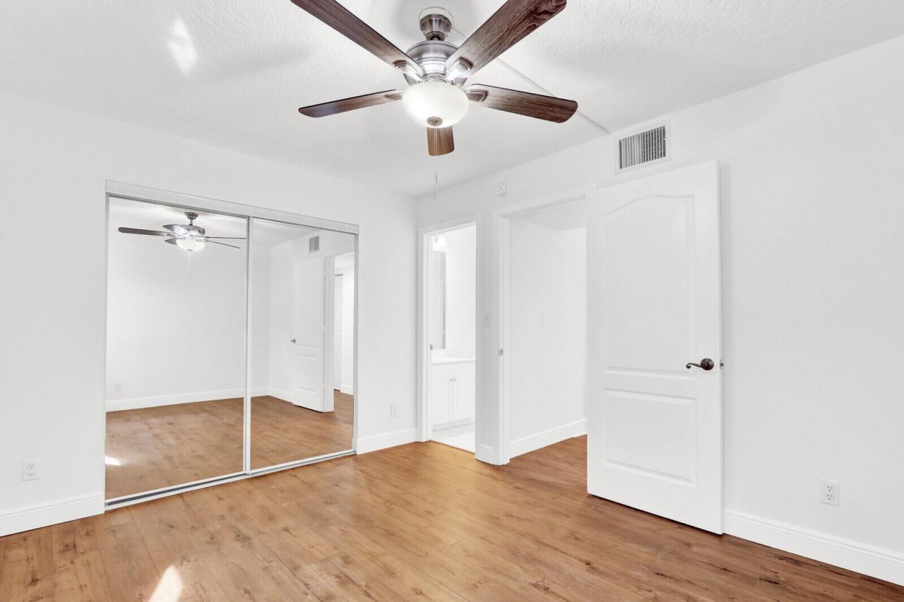 52 Uno Lago Drive, Juno Beach, FL 33408 Photo