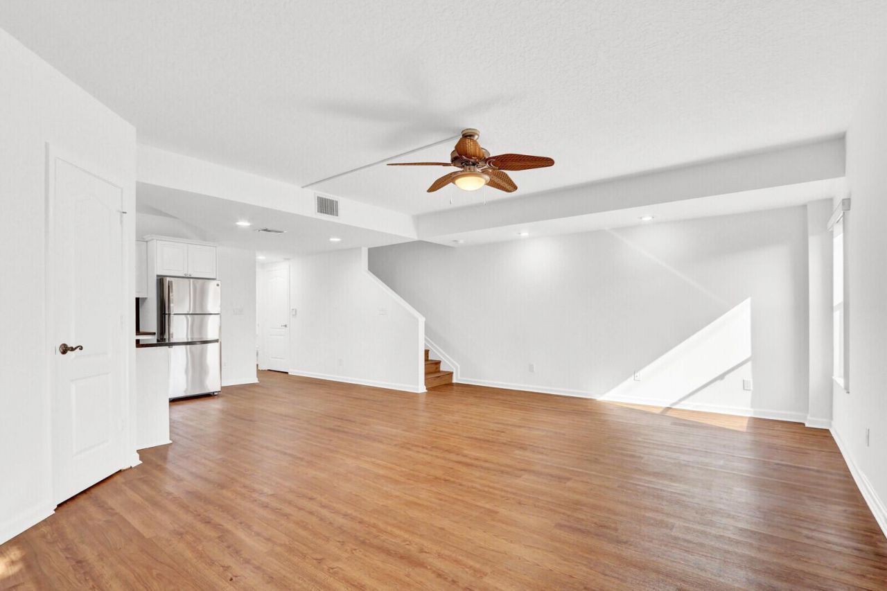 52 Uno Lago Drive, Juno Beach, FL 33408 Photo