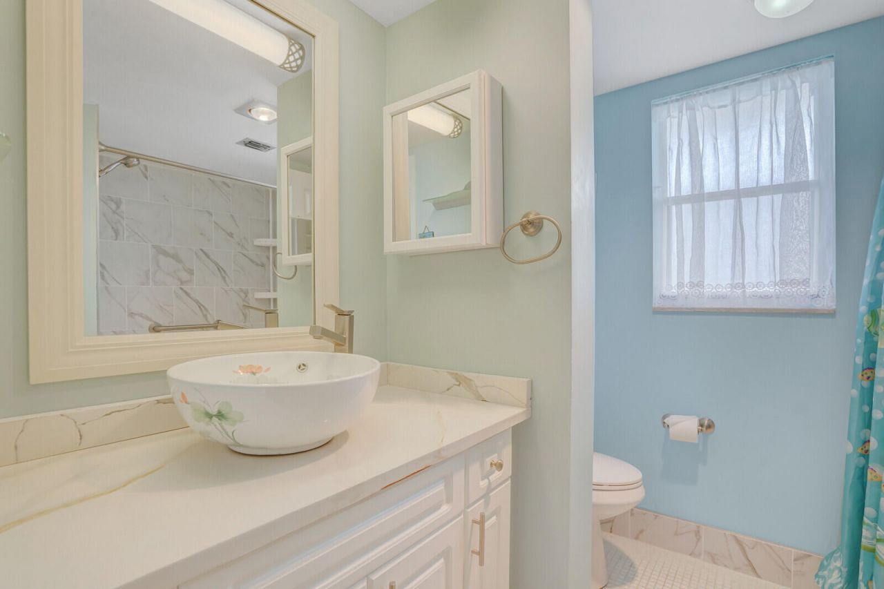 3959 Via Poinciana, Unit 503, Lake Worth, FL 33467 Photo