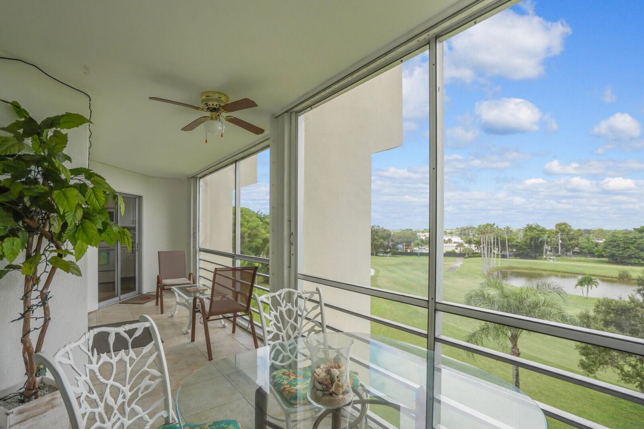 3959 Via Poinciana, Unit 503, Lake Worth, FL 33467 Photo