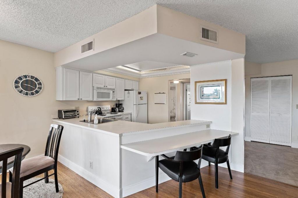 1605 S Us Highway 1, Unit B406, Jupiter, FL 33477 Photo