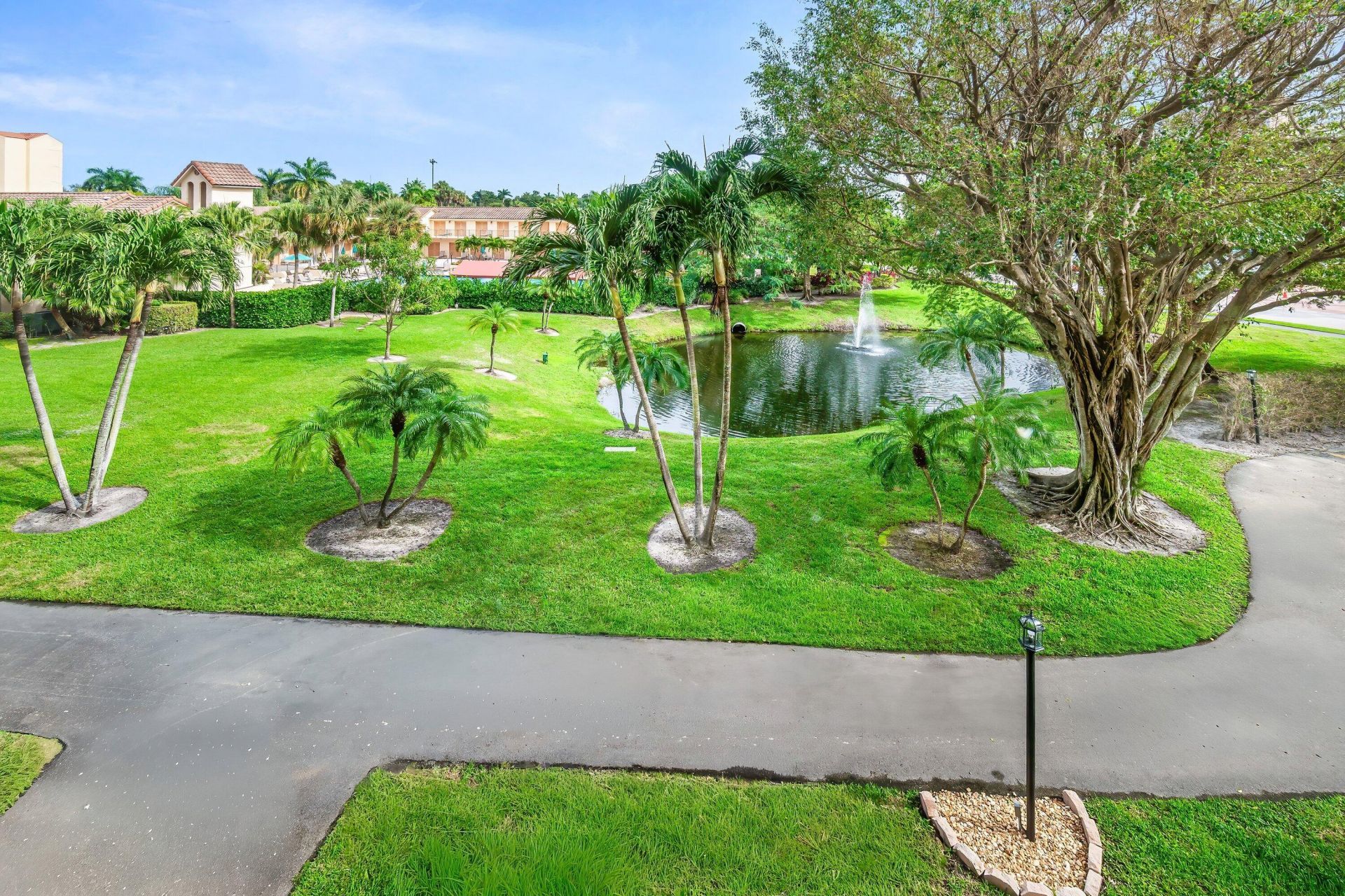 7201 Promenade Drive E, Unit 302, Boca Raton, FL 33433 Photo