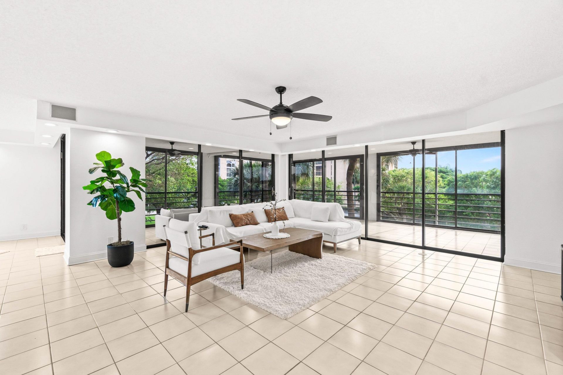 7201 Promenade Drive E, Unit 302, Boca Raton, FL 33433 Photo