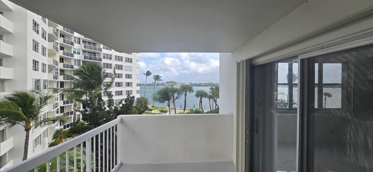 2600 N Flagler Drive, Unit 403, West Palm Beach, FL 33407 Photo