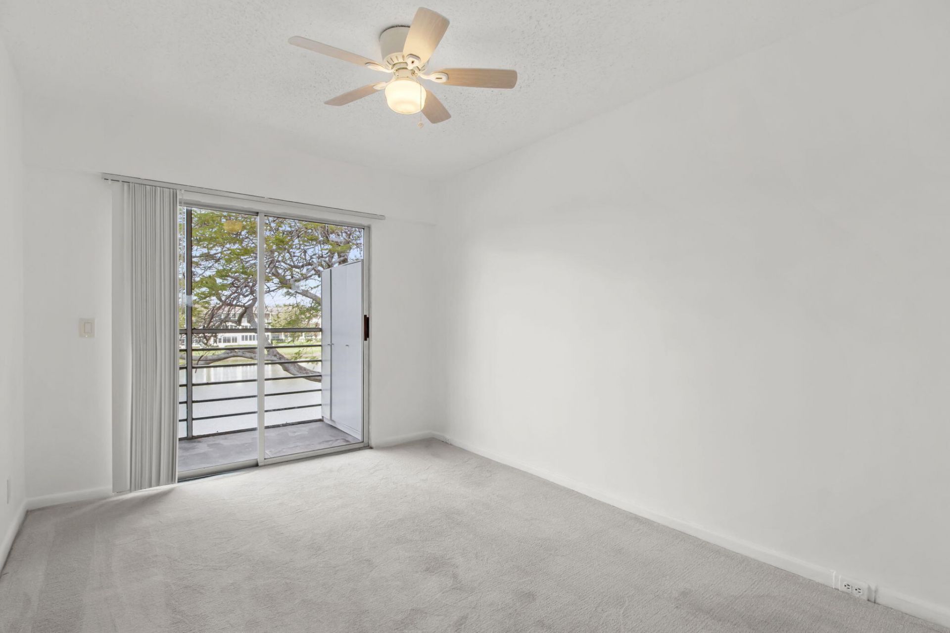 124 Preston C, Boca Raton, FL 33434 Photo
