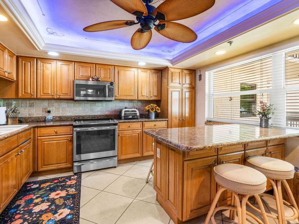 374 Golfview Road, Unit 205, North Palm Beach, FL 33408