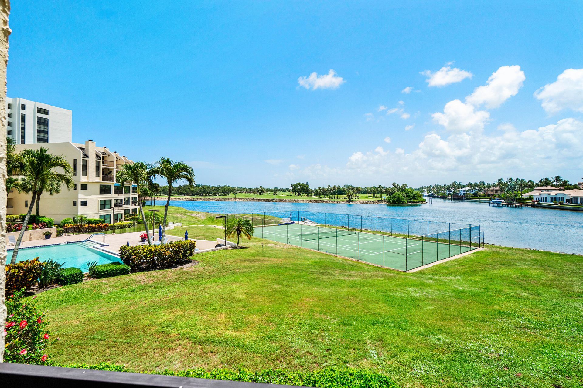 374 Golfview Road, Unit 205, North Palm Beach, FL 33408 Photo