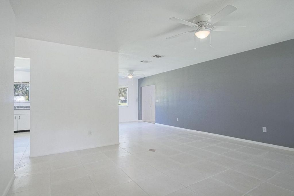 737 SW Belmont Circle, Port Saint Lucie, FL 34953 Photo