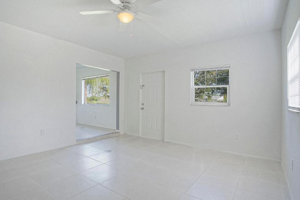 737 SW Belmont Circle, Port Saint Lucie, FL 34953 Photo