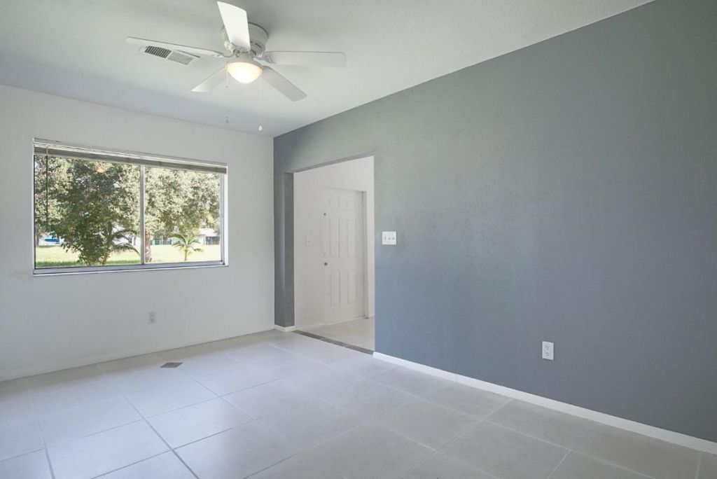 737 SW Belmont Circle, Port Saint Lucie, FL 34953 Photo