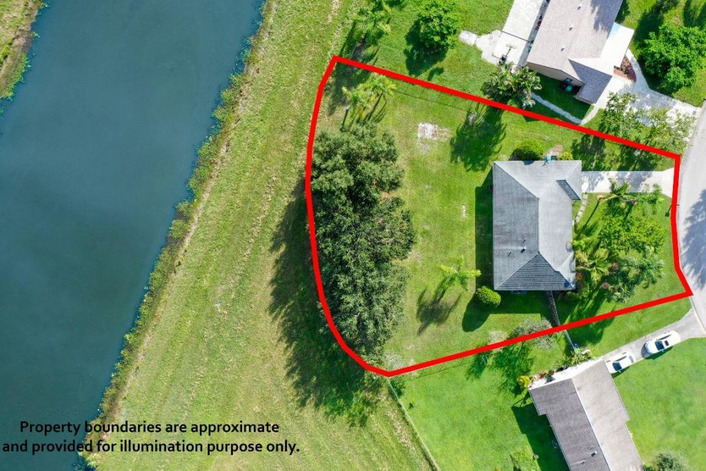 737 SW Belmont Circle, Port Saint Lucie, FL 34953 Photo