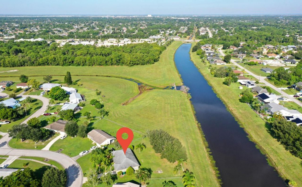 737 SW Belmont Circle, Port Saint Lucie, FL 34953 Photo