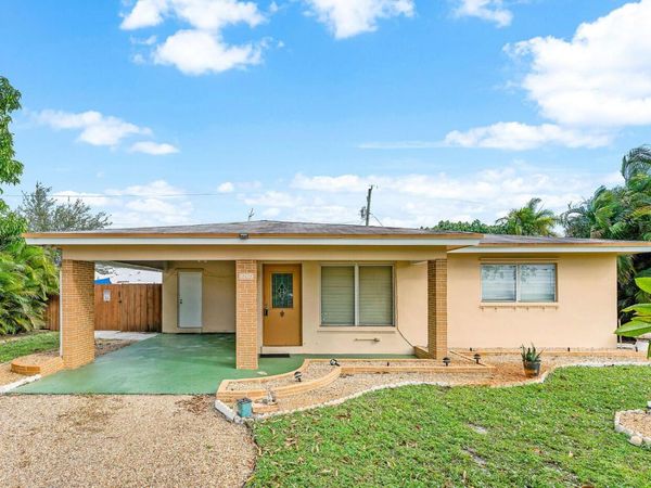 4780 NE 8th Terrace, Oakland Park, FL 33334