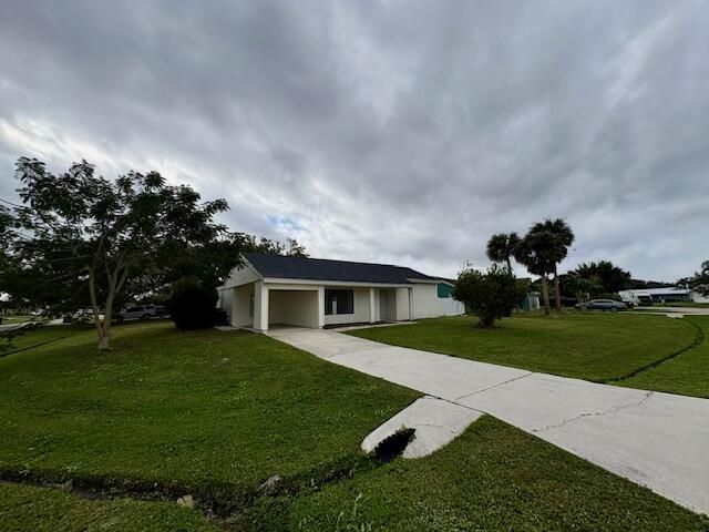 2101 SE Holland Street, Port Saint Lucie, FL 34952 Photo