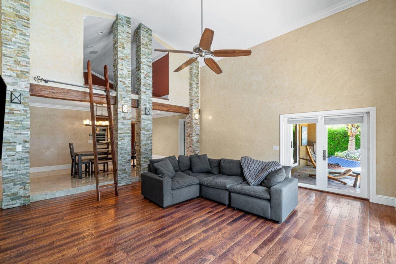 870 NW 7th Street, Boca Raton, FL 33486 Photo