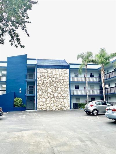 3130 Holiday Springs Boulevard, Unit 104, Margate, FL 33063 Photo