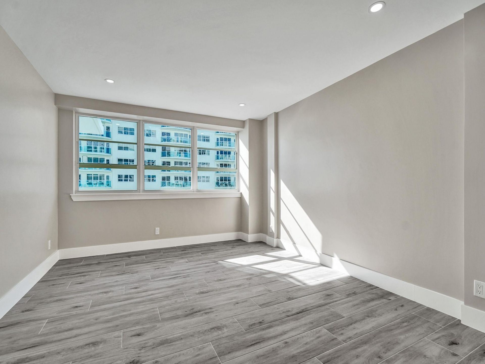 3430 Galt Ocean Drive, Unit 1409, Fort Lauderdale, FL 33308 Photo