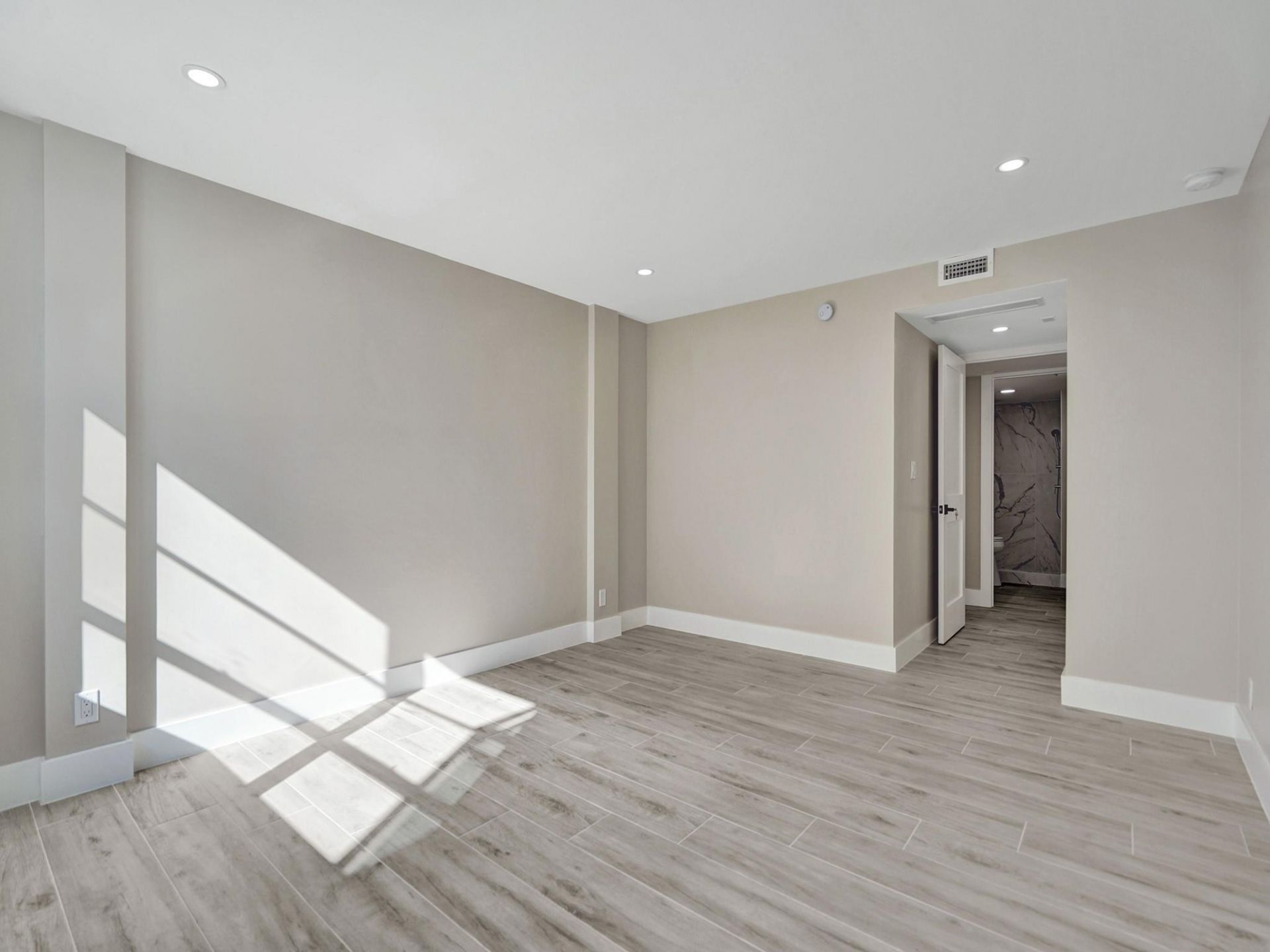 3430 Galt Ocean Drive, Unit 1409, Fort Lauderdale, FL 33308 Photo