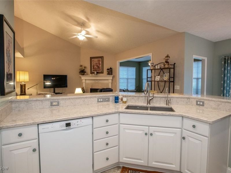 772 Shadow Creek Trail, Amherst, OH 44001 Photo 13