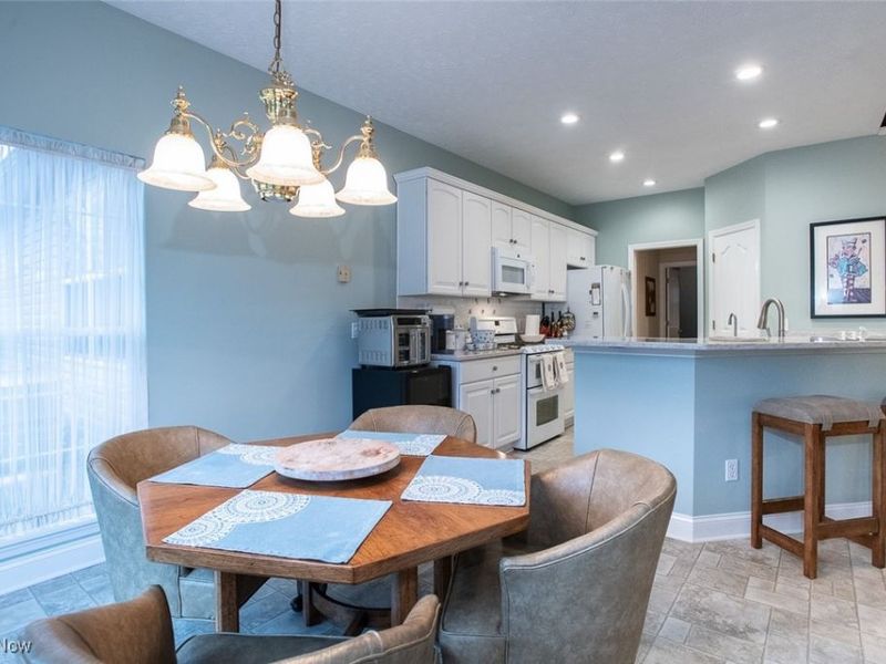 772 Shadow Creek Trail, Amherst, OH 44001 Photo 18