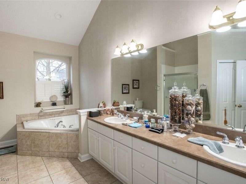 772 Shadow Creek Trail, Amherst, OH 44001 Photo 30