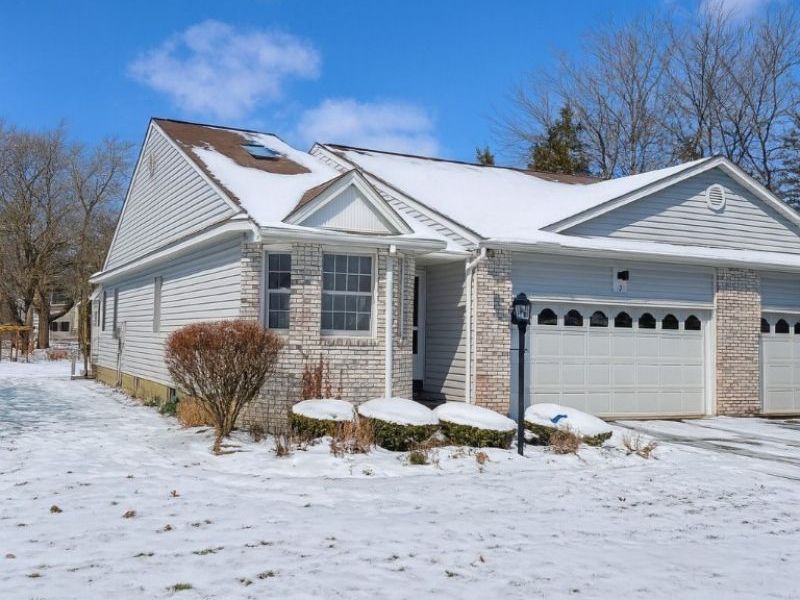 2 Harneds Landing, Cortland, OH 44410 Photo 1