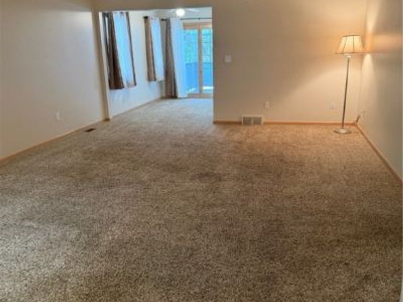 2 Harneds Landing, Cortland, OH 44410 Photo 5