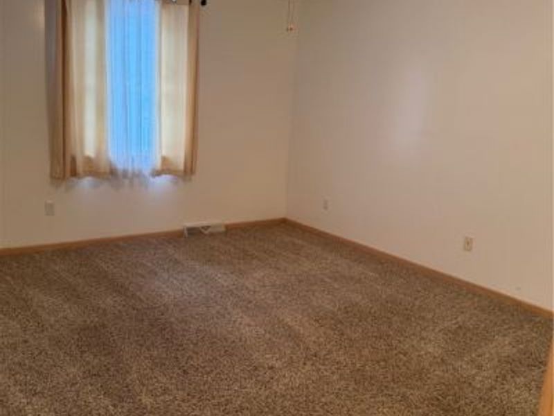 2 Harneds Landing, Cortland, OH 44410 Photo 6