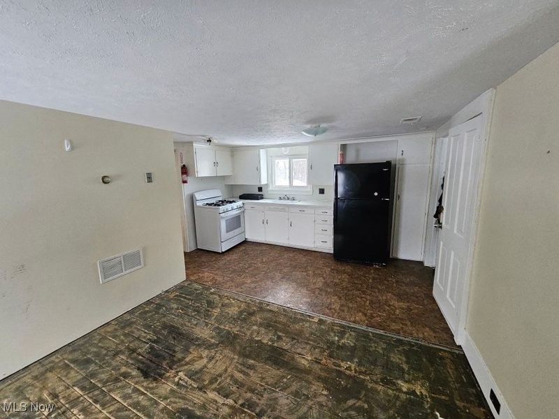 13888/13890 Goodwin Street, Burton, OH 44021 Photo 19