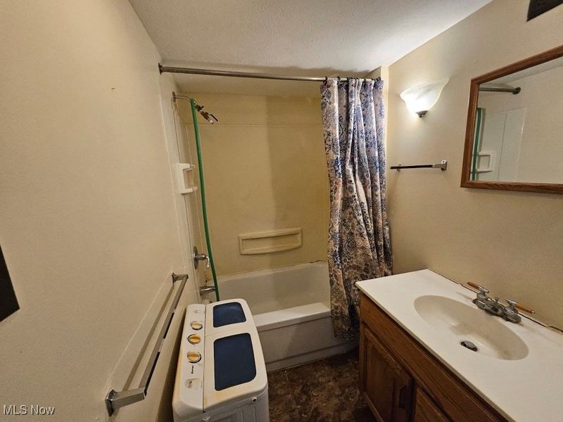 13888/13890 Goodwin Street, Burton, OH 44021 Photo 22