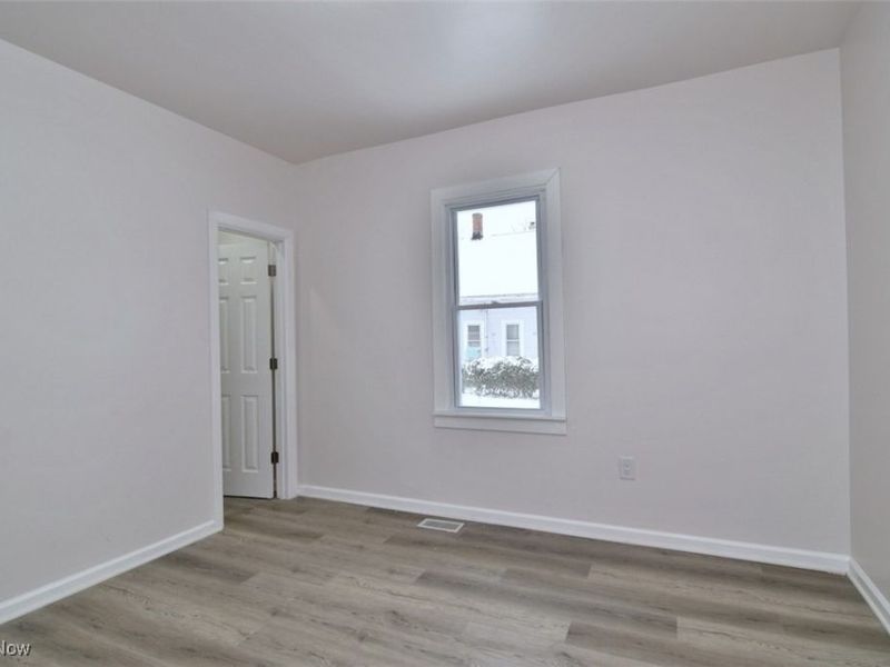 6015 Hosmer Avenue, Cleveland, OH 44105 Photo 15