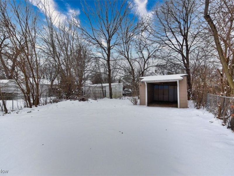 6015 Hosmer Avenue, Cleveland, OH 44105 Photo 18