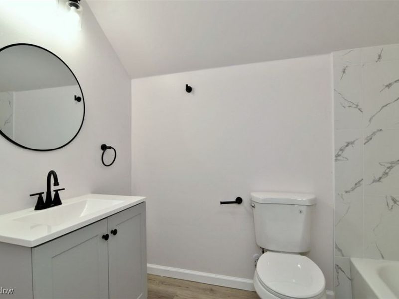 6015 Hosmer Avenue, Cleveland, OH 44105 Photo 8