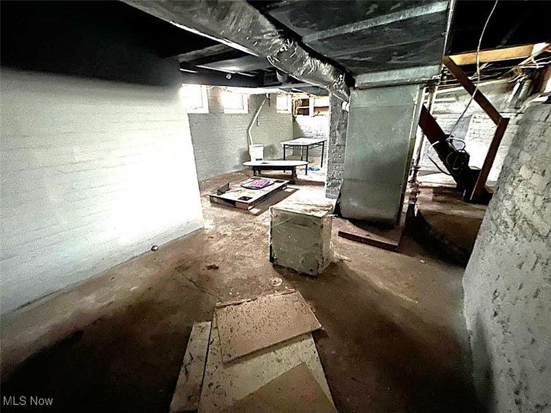 4501 Hyde Avenue, Cleveland, OH 44109 Photo 24