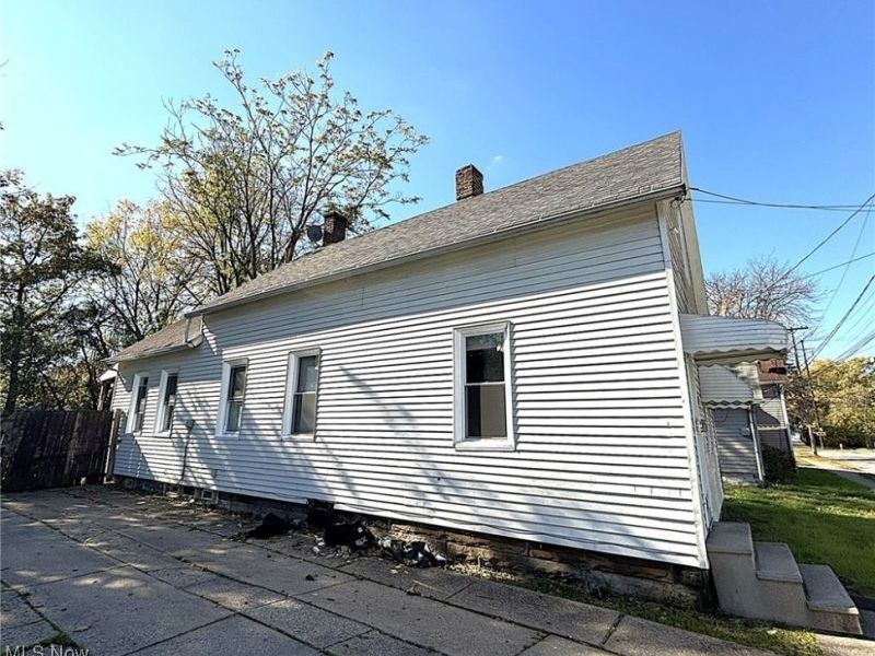 4501 Hyde Avenue, Cleveland, OH 44109 Photo 29