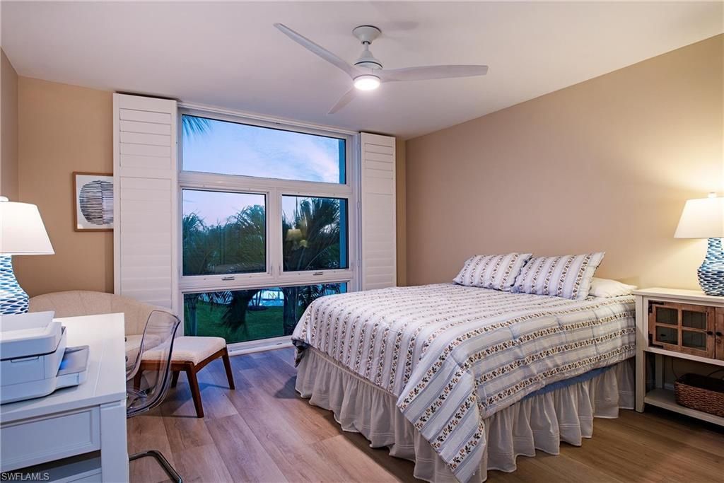 400 Park Shore Dr, Unit 303, Naples, FL 34103 Photo