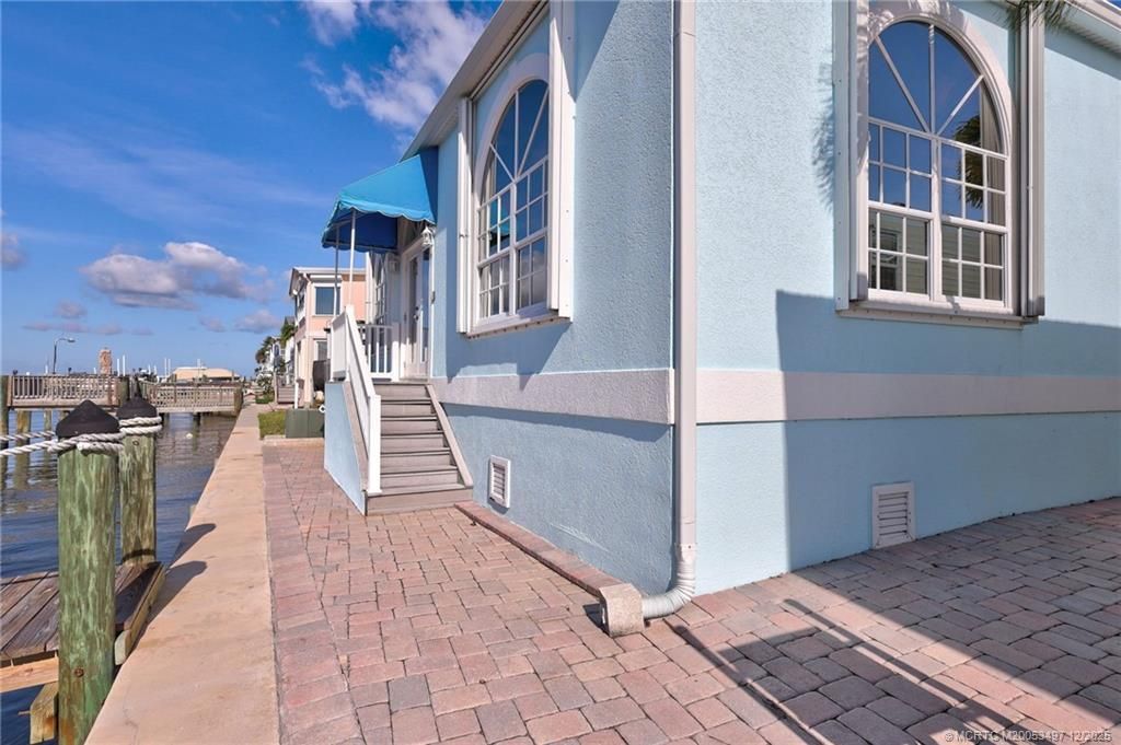 1116 Nettles Boulevard, Jensen Beach, FL 34957 Photo