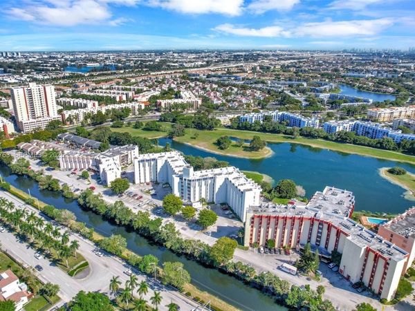 9682 Fontainebleau Blvd , Unit 306, Miami, FL 33172