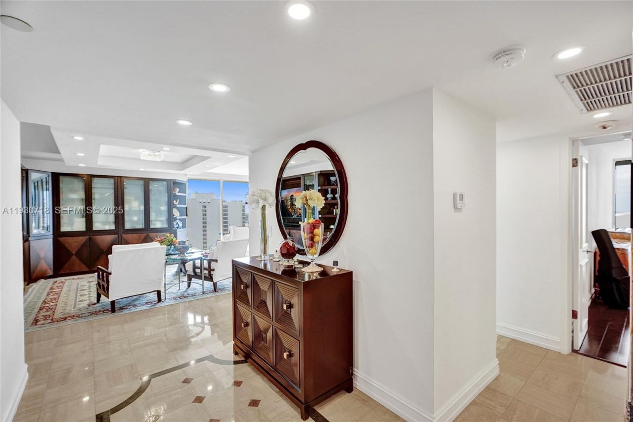 19355 Turnberry Way, Unit 26E, Aventura, FL 33180 Photo