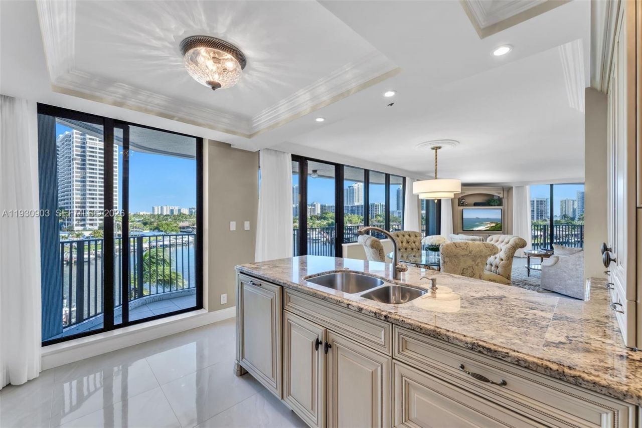 300 Three Islands Blvd, Unit 204, Hallandale Beach, FL 33009 Photo