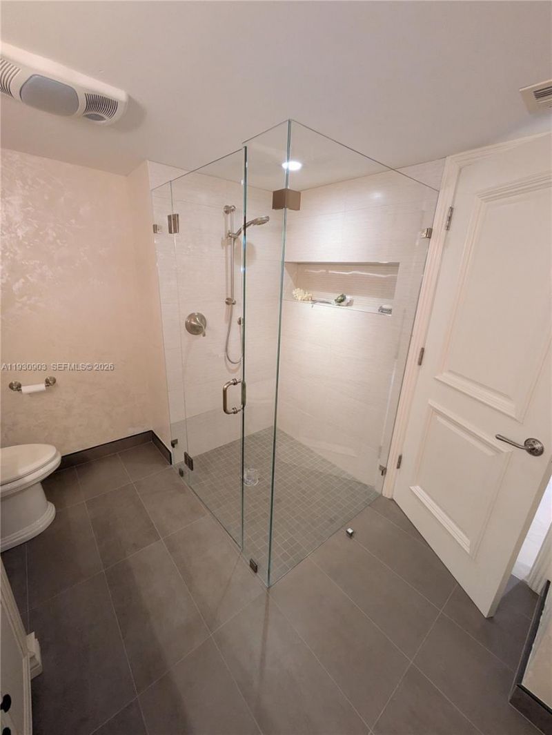 300 Three Islands Blvd, Unit 204, Hallandale Beach, FL 33009 Photo