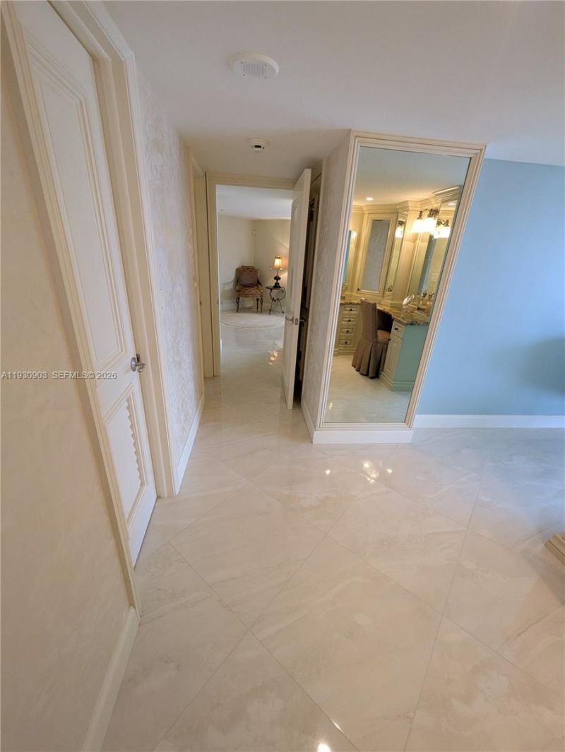 300 Three Islands Blvd, Unit 204, Hallandale Beach, FL 33009 Photo