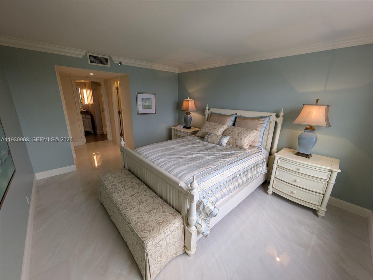 300 Three Islands Blvd, Unit 204, Hallandale Beach, FL 33009 Photo