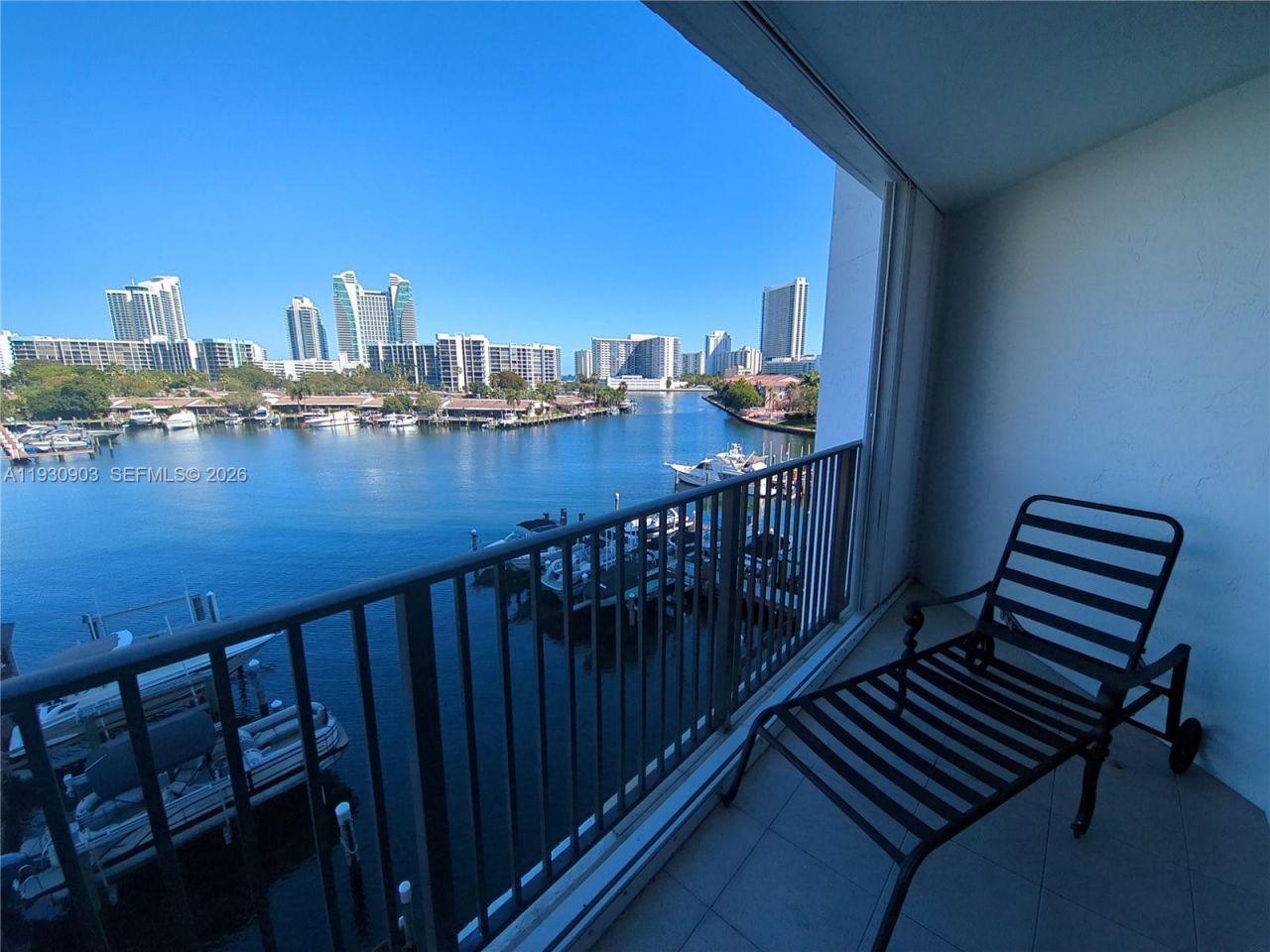 300 Three Islands Blvd, Unit 204, Hallandale Beach, FL 33009 Photo
