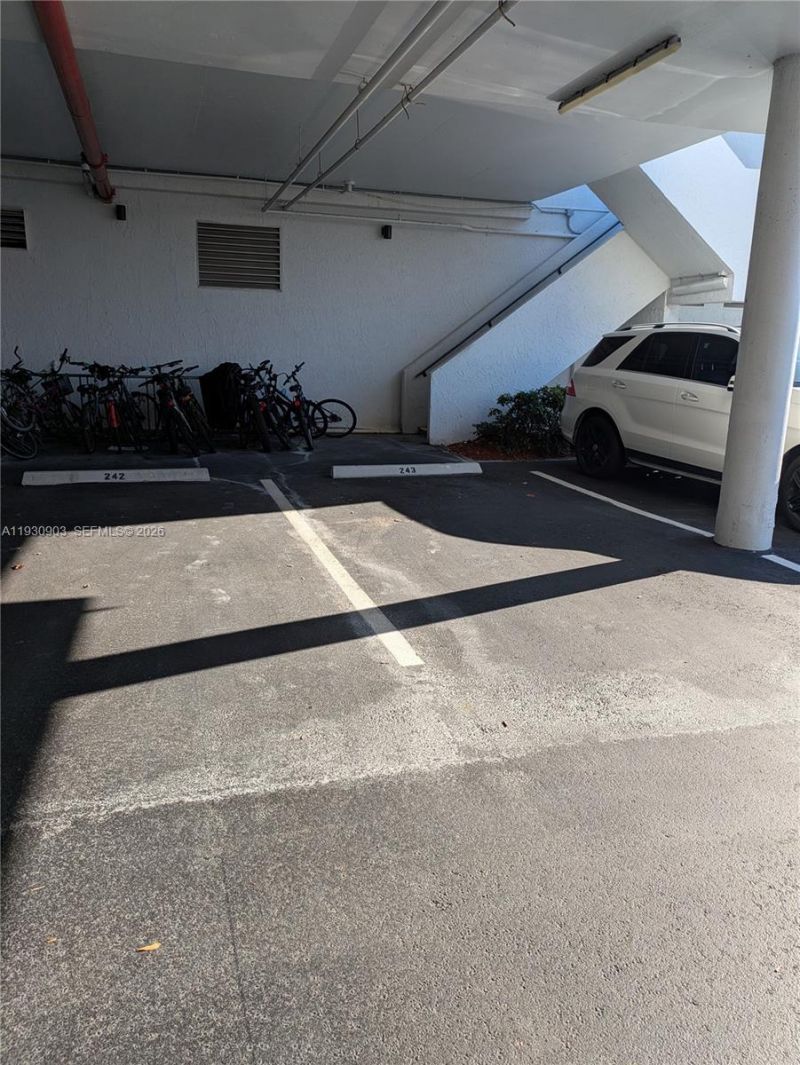 300 Three Islands Blvd, Unit 204, Hallandale Beach, FL 33009 Photo